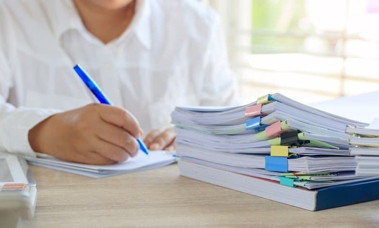 Photo of MEC anunță un nou pachet de debirocratizare pentru profesori. Ce se schimbă