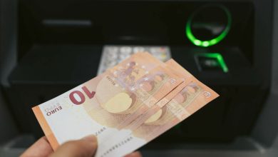 Photo of Problemele cu care se confruntă Bulgaria în primele două săptămâni de la trecerea la zona euro