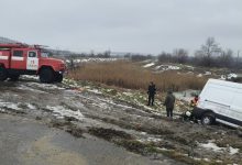Photo of foto | Ambulanțe și mașini deblocate: intervenții în mai multe raioane din cauza ghețușului