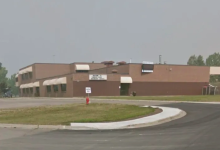 Photo of Atac armat într-un liceu din Canada: 10 persoane ucise și peste 25 rănite