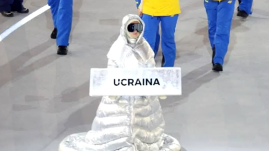 Photo of O rusoaică a purtat pancarta Ucrainei la ceremonia de deschidere a Jocurilor Olimpice de iarnă