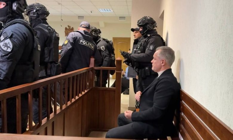 Photo of Vladimir Plahotniuc rămâne în arest pentru încă 30 de zile