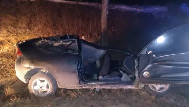 Photo of foto | Un tânăr fără permis a murit după ce a intrat cu mașina într-un copac. Un pasager a ajuns la spital