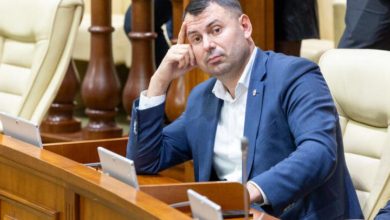 Photo of video | Stropit cu apă. Doi bărbați reținuți, după un atac reclamat de Vasile Costiuc