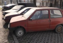 Photo of foto, video | Vehicule ruginite ocupă ani la rând locuri de parcare în Chișinău. Autoritățile spun că nu au pârghii legale pentru a le evacua