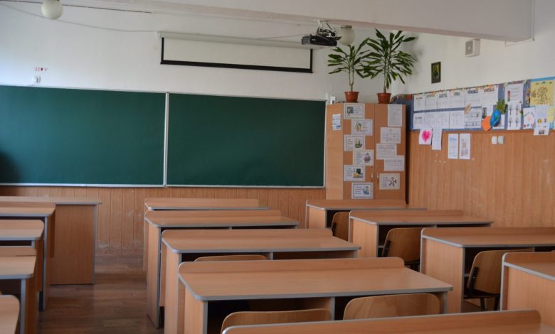 Photo of video | Documentarul „Noi suntem acasă”, proiectat în toate școlile din țară în luna martie