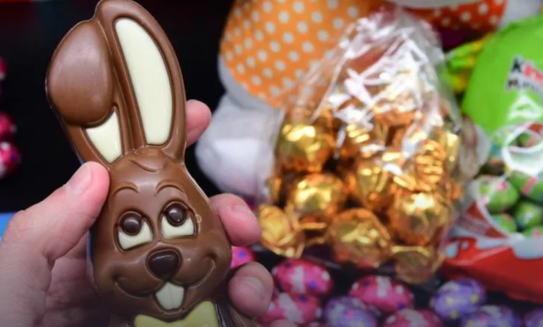 Photo of Angajatul unui supermaket, dat afară după ce a împiedicat un hoț să fure iepurași de ciocolată de Paște