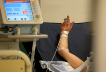 Photo of O mutație genetică rară l-a ajutat pe un pacient infectat cu HIV să se vindece complet după un transplant