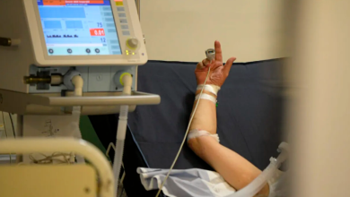 Photo of O mutație genetică rară l-a ajutat pe un pacient infectat cu HIV să se vindece complet după un transplant