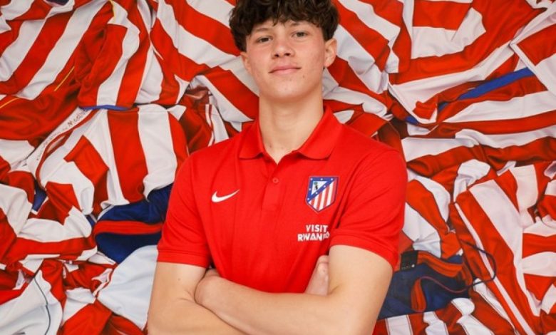 Photo of La doar 16 ani, un portar moldovean semnează cu un club de top din Spania