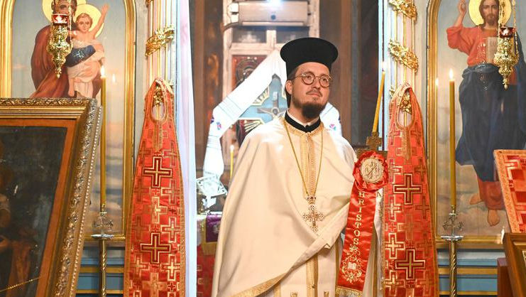 Photo of Îndemnul unui preot de Paștele Blajinilor: „Rugăciune, nu mese încărcate”