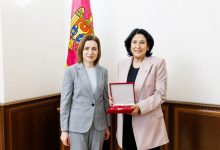 Photo of Maia Sandu i-a înmânat „Ordinul Republicii” fostei președinte a Georgiei, Salomé Zourabichvili