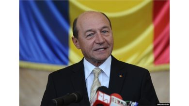 Photo of „A fost nevoie de o cerere.” Maia Sandu explică de ce și cum i-a reacordat cetățenia lui Traian Băsescu