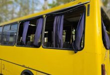 Photo of Atac rusesc asupra unui microbuz în Herson. Două persoane au fost ucise. Zelenski: „Astfel de safari-uri brutale sunt o realitate zilnică”
