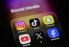 Photo of UE pregăteşte măsuri împotriva TikTok şi Instagram, pentru „designul care creează dependenţă” la copii
