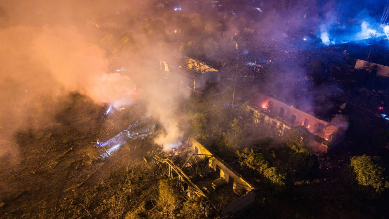 Photo of video | Explozie la o fabrică de artificii din China: 21 de morți și zeci de răniți. „Geamurile de la ferestrele caselor noastre s-au spart”