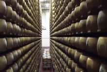 Photo of Parmezanul devine monedă de schimb în Italia: O bancă oferă împrumuturi cu brânză. Cum funcționează