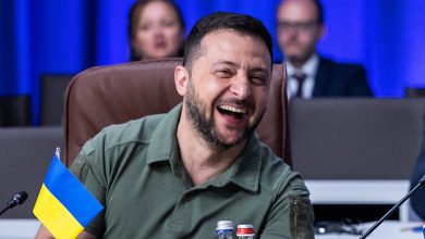 Photo of doc | Zelenski a publicat un decret prin care „autorizează” parada lui Putin. A inclus și coordonatele GPS ale Pieței Roșii din Moscova