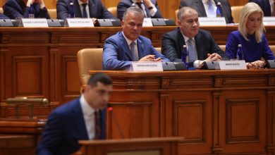Photo of Guvernul condus de premierul desemnat Adrian Veștea a fost respins de Parlamentul României
