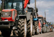 Photo of TVA de 20% pentru agricultori ar putea fi amânată. Agricultorii suspendă protestele: „Avem un pic de speranță”
