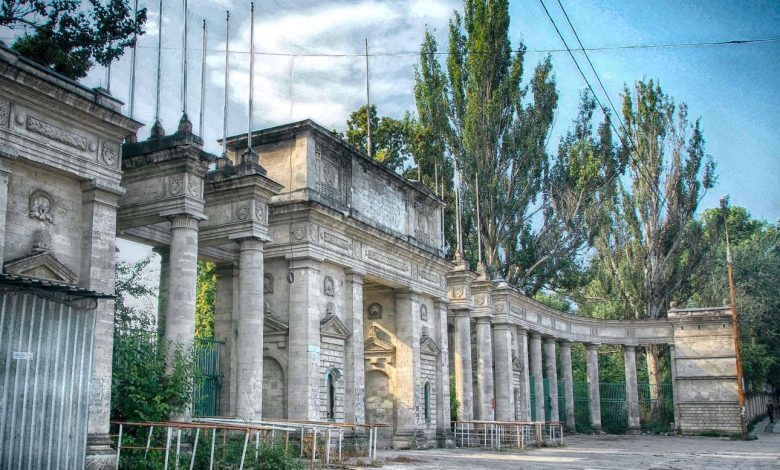 Photo of Terenul fostului Stadion Republican va fi transmis Guvernului SUA pentru construcția noii ambasade. Precizările premierului Munteanu