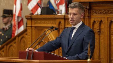 Photo of Ungaria îşi va modifica Constituţia pentru a demite președintele