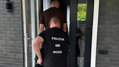Photo of video | Noi percheziții în dosarul call-centerului din Ucraina. Cum ar fi golit conturile victimelor opt tineri din R. Moldova
