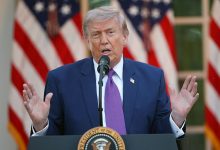 Photo of „Ar trebui să fim despăgubiți”: Trump vrea să taxeze navele care străbat Ormuzul