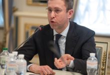 Photo of Zelenski îl propune pe șeful Naftogaz pentru funcția de prim-ministru al Ucrainei. Noul cabinet ar putea fi votat joi
