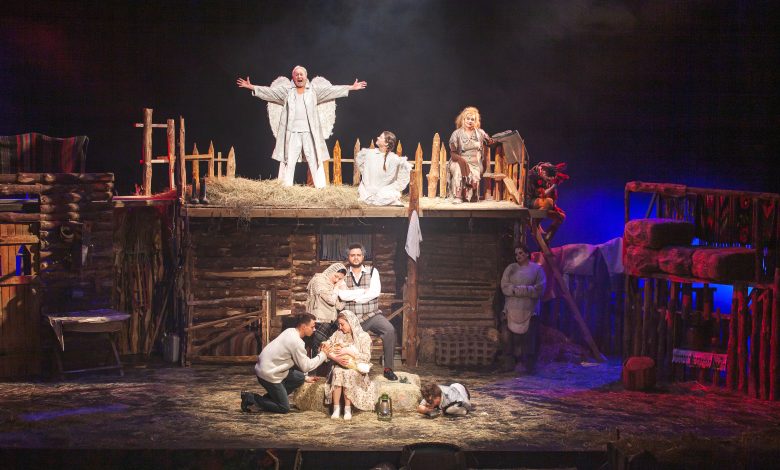 Photo of Weekend de teatru la „Eugène Ionesco”: „Edmond” și „O istorie foarte simplă”, pe scenă