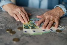 Photo of Caz grav la Durlești: O pensionară a vândut apartamentul și a dat banii escrocilor