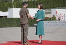 Photo of video, doc | Volodimir Zelenski, decorat de Maia Sandu cu „Ordinul Republicii”. Șefa statului se află la Kiev