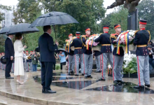 Photo of video | Conducerea țării și veteranii au comemorat apărătorii R. Moldova la monumentul „Maica Îndurerată”