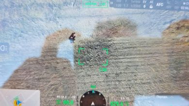 Photo of foto, update | Poliția ar fi găsit sursa bubuiturii de la Colonița: Posibile fragmente de dronă, descoperite pe un teren
