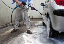 Photo of video | Amenzi de peste un milion de lei după „raidul” la spălătoriile auto. Hajder: „Apa cu detergenți nu trebuie să ajungă în râuri”