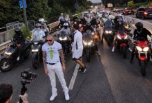 Photo of video | „Pericol pentru societate”. Un trapper originat din R. Moldova, expulzat din Italia după ce a blocat o autostradă pentru un videoclip