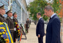 Photo of video | Tofan a adus un omagiu apărătorilor căzuți pentru Ucraina, în timpul vizitei la Kiev