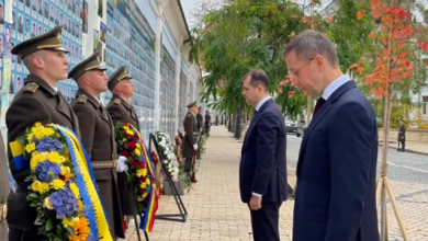 Photo of video | Tofan a adus un omagiu apărătorilor căzuți pentru Ucraina, în timpul vizitei la Kiev