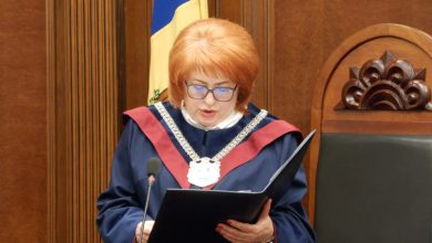 Photo of Prevederile care au permis numirea lui von Hebel, neconstituționale. PAS: „Nu s-a lipit bine acest amendament”