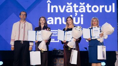 Photo of foto | Au fost premiați învingătorii concursului „Pedagogul anului 2026”