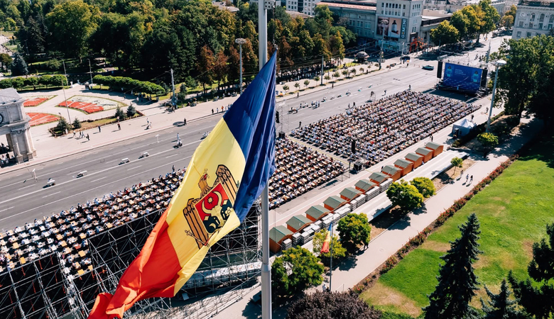 Photo of foto | Câți participanți au luat nota 10 la Marea Dictare Națională și ce premii au primit