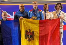Photo of Triplu aur pentru R. Moldova! Halterofila Alexandrina Ciubotaru a cucerit trei medalii la Campionatul European