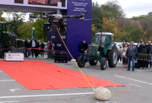 Photo of video | Record național! O brânză de peste 30 de kilograme a „zburat” cu drona la Moldexpo