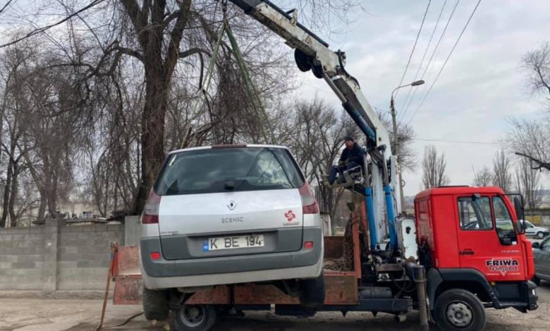 Photo of Reguli noi pentru parcări și mașini abandonate. Ce a votat Parlamentul în prima lectură