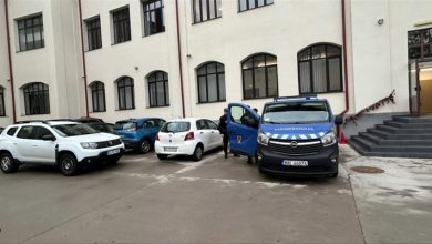 Photo of Atac grav într-o școală din România. Un elev ar fi fost înjunghiat de un coleg. Martor: „A început să dea cu maceta”