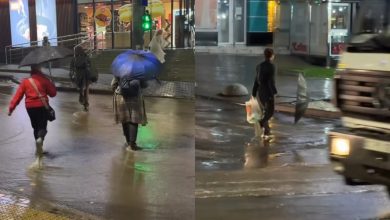 Photo of video | Pietonii trec prin apă pentru a traversa o stradă reparată din Chișinău. Chironda: „Infrastructura modernizată a lui Ceban”