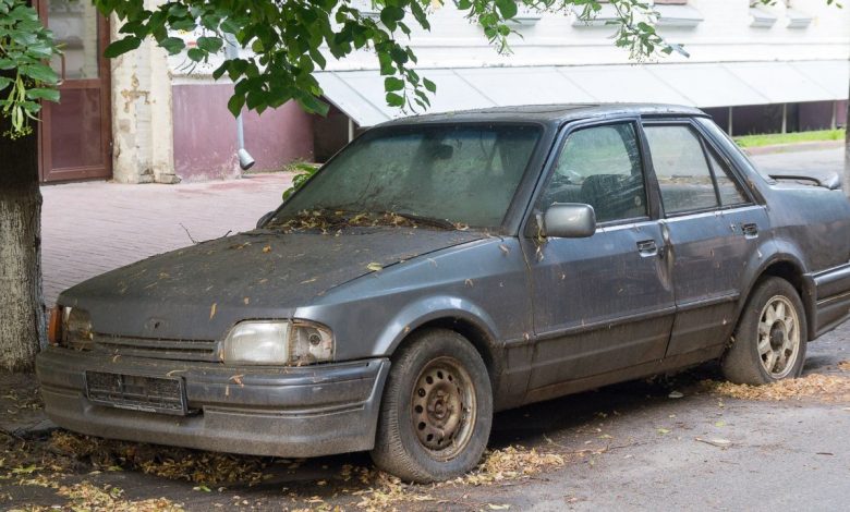 Photo of Mașinile abandonate vor fi mai ușor de evacuat. Ar putea ajunge în proprietatea primăriilor